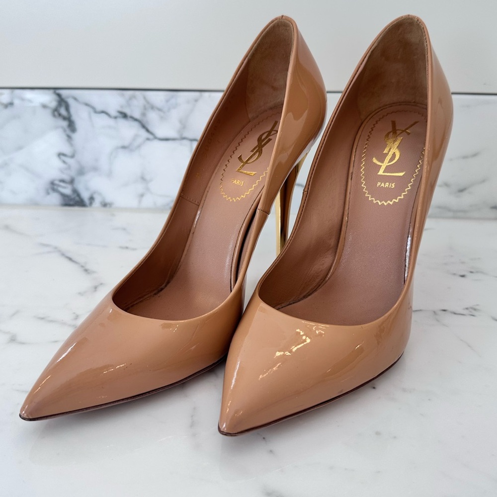 Yves Saint Laurent Beige Patent Leather Heels